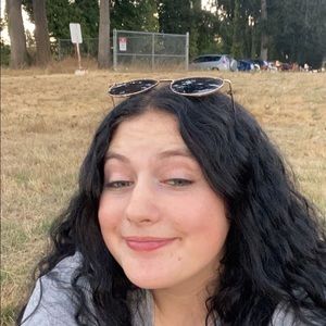 Meet your Posher, Bailey